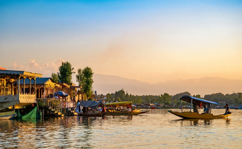 Most Beautiful Places to Visit in Kashmir